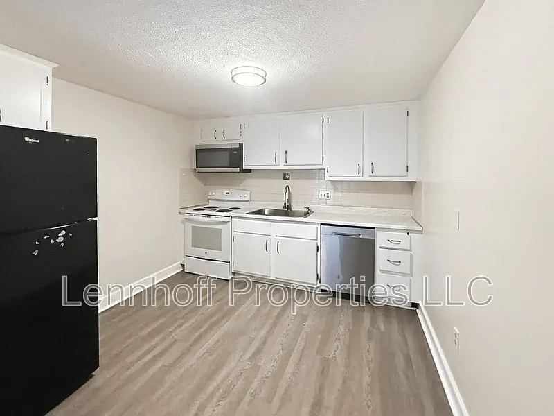 12 Walker Rd #5