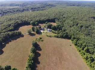 112 Winsor Ave, Johnston, RI 02919