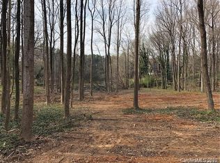 6511 Kinghurst Dr, Charlotte, NC 28216