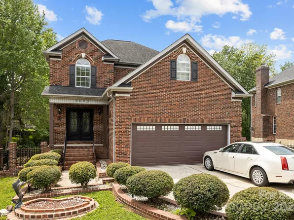 3620 Trappers Run Dr, Matthews, NC 28105