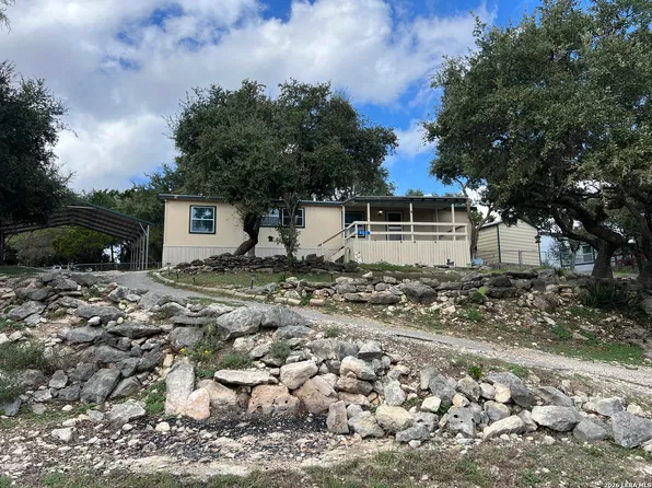 665 Farhills Dr, Spring Branch, TX 78070