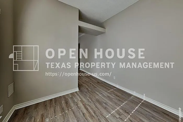 800 Stone Trail Dr — Photo 6