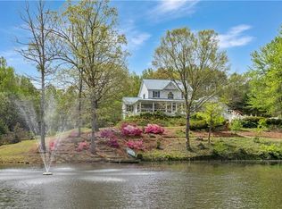 195 Forest Glen Dr, Waleska, GA 30183