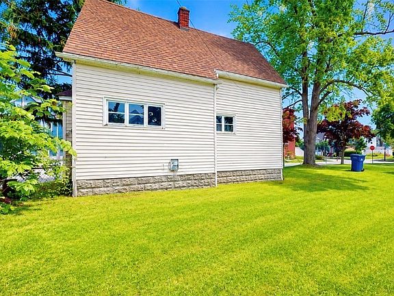 4th image of 173 Hedley Pl