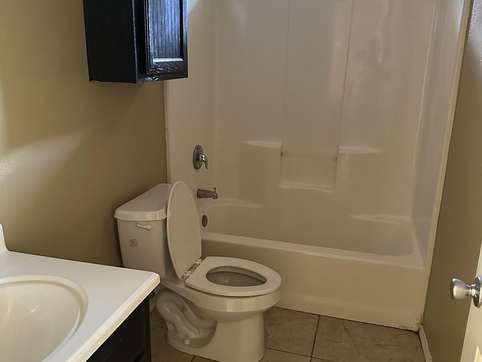 2nd image of 1905 Oasis Dr #11131235