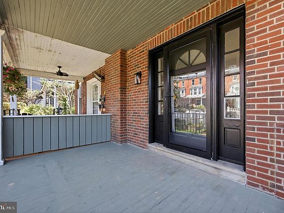 2nd image of 258 Rochelle Ave
