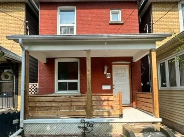 29 Eldon Ave, Toronto, ON M4C 5G2