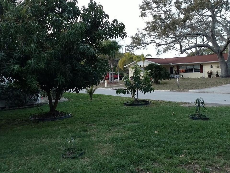 2nd image of 13584 Periwinkle Ave