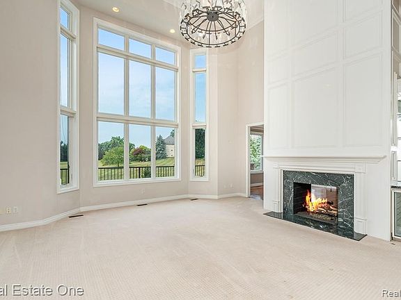 5th image of 5575 Murfield Dr