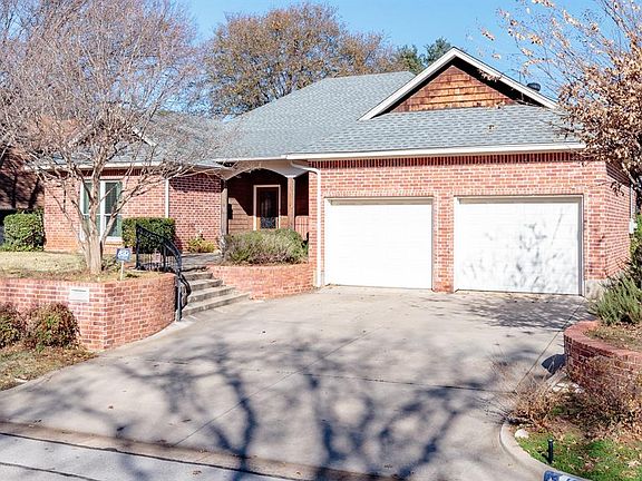 2nd image of 1801 Powell Dr