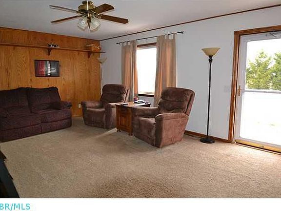 3rd image of 12070 Laurel Hill Rd