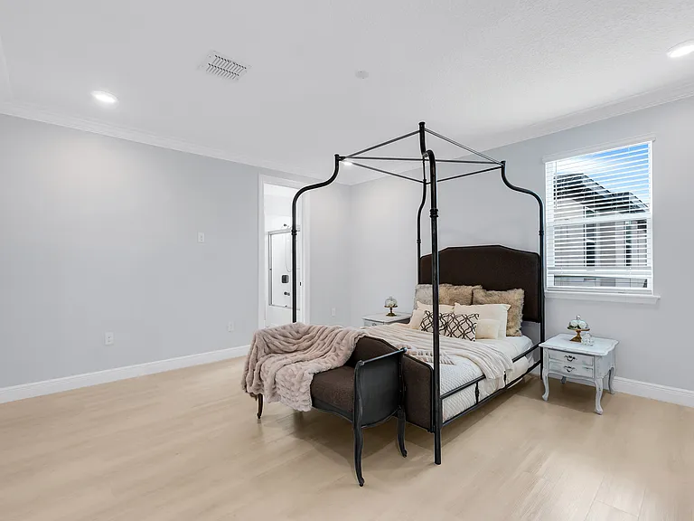 10067 Austrina Oak Loop — Photo 13