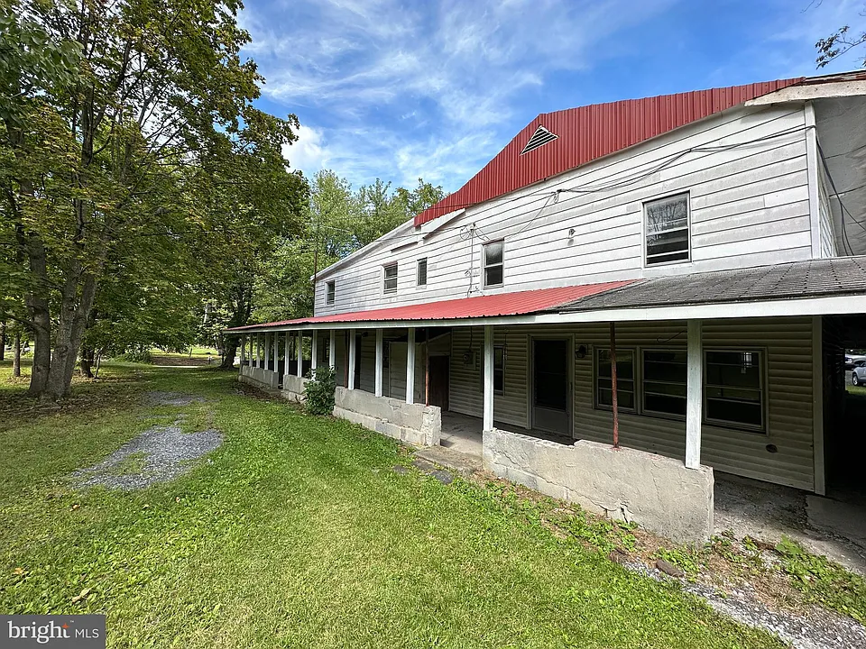 Building Photo 4