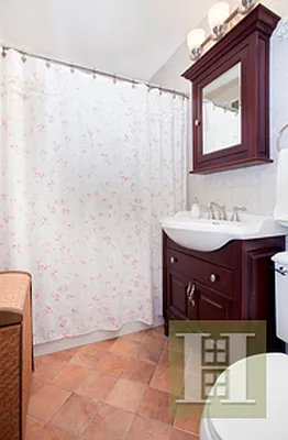 Rented by Halstead Real Estate | media 15