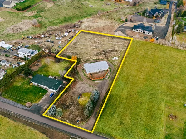 171 W Taylor Rd, Selah, WA 98942