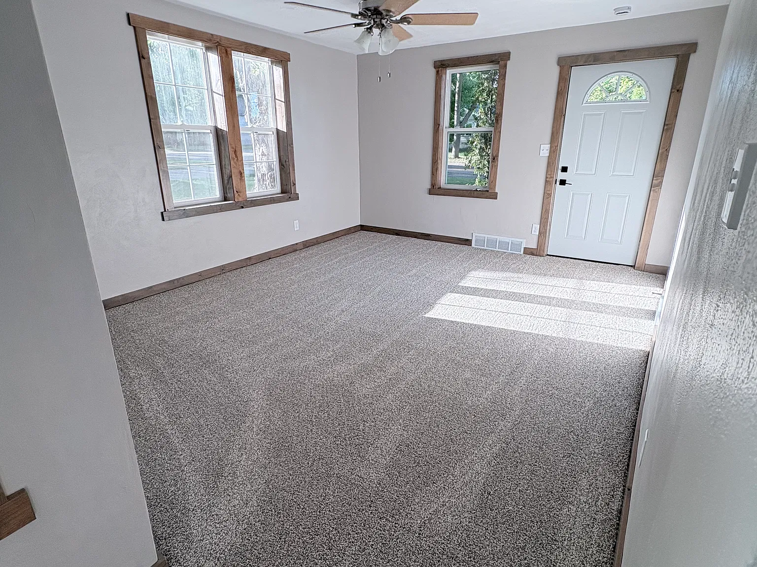 2 bed, $1,200 — Photo 3