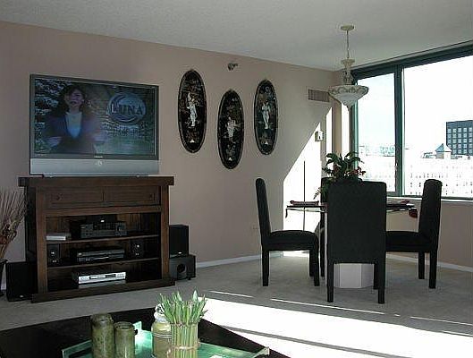 4th image of 440 N McClurg Ct APT 7