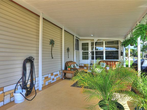 3rd image of 600 Dolphin Cir