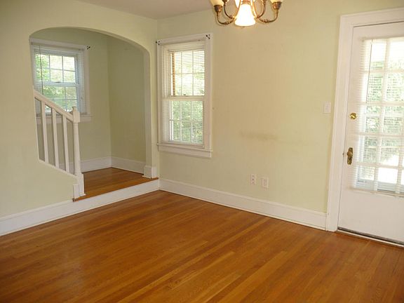 3rd image of 1101 Grayson Ave NW
