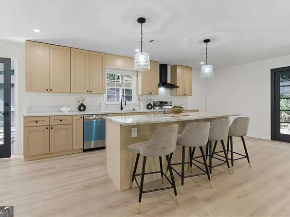 1198 Seminary Dr SW, Marietta, GA 30064