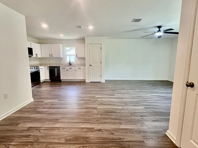 14241 SW 34th Terrace Rd — Photo 8