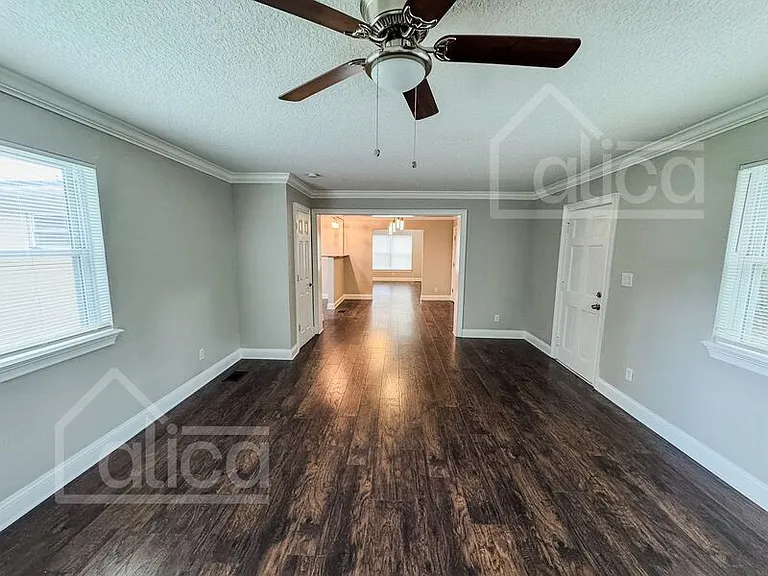 2845 Holly Point Dr — Photo 2