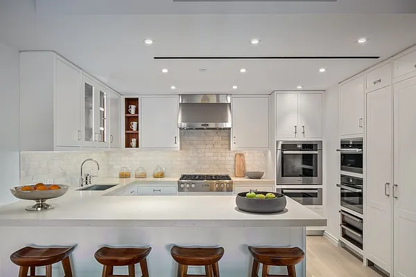 Sold by Stribling | media 12