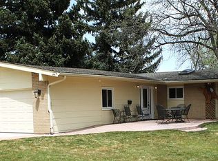8090 W Chestnut Dr, Littleton, CO 80128