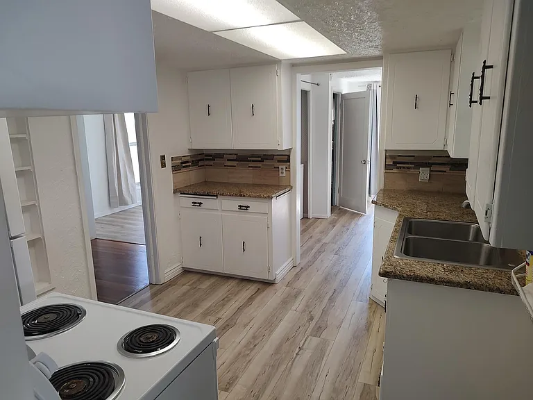 1421 N Farr Rd — Photo 12