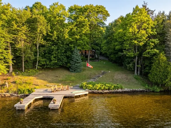 1054 Hilltop Cres, Lake Of Bays, ON P0A 1H0