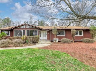 4 Lodi Ln, Monsey, NY 10952