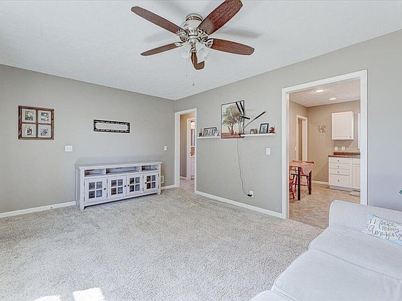 5th image of 1726 Avenue E