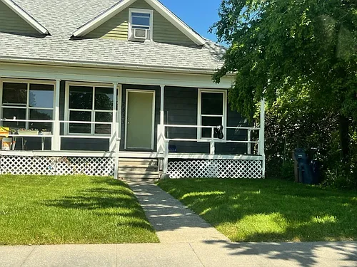 2521-2523 E. Sharp Ave Photo 1