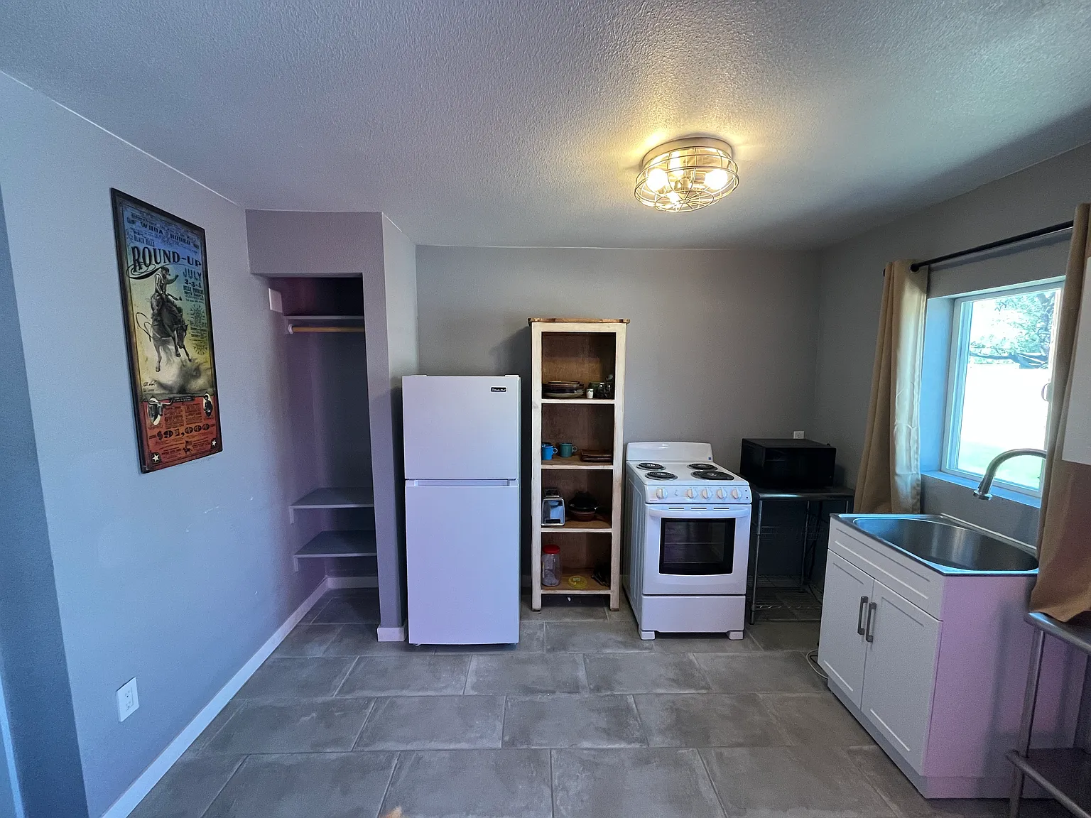 496 W Mohave St — Photo 4