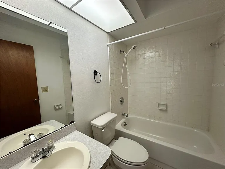 24540 Harborview Rd #F2 — Photo 12