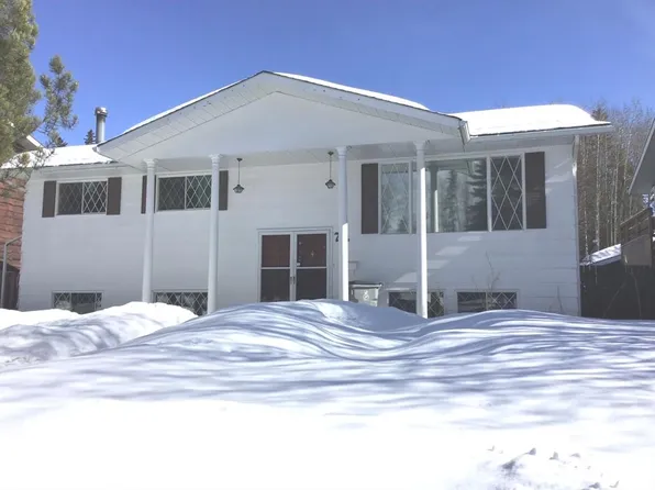 73 SW Feero Dr, Whitecourt, AB T7S 1E7