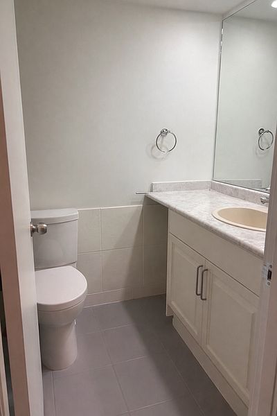 Burnaby Apartment for rent - 0 Bedrooms — photo 10