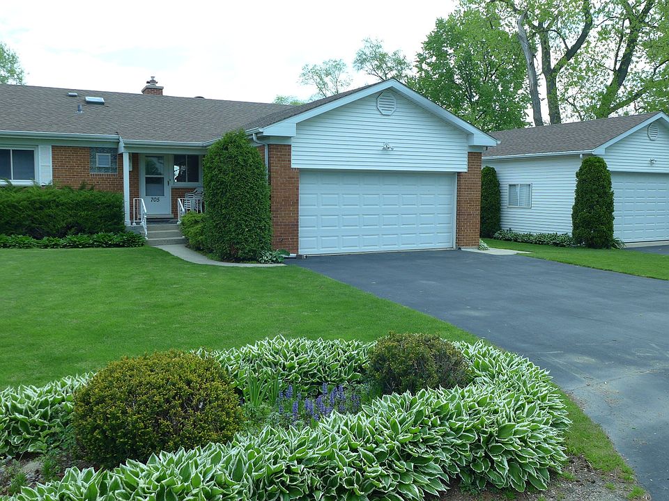 1st image of 705 N Lakeview Dr