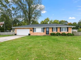 318 E Southwind Rd, Springfield, IL 62703