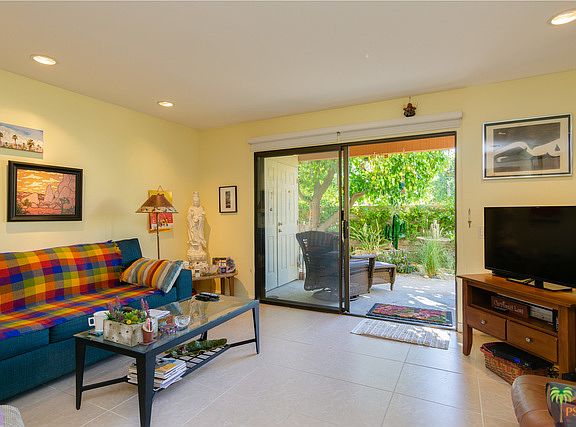 4th image of 1405 N Sunrise Way Unit 1