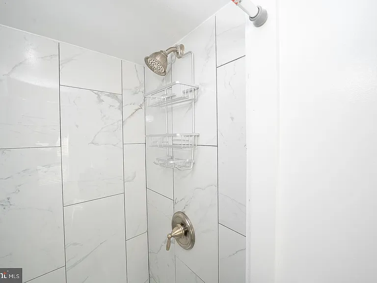 452 Rock Glen Dr — Photo 13