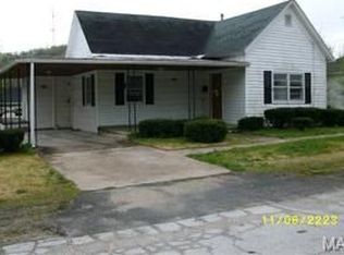 1012 Ohio St, Louisiana, MO 63353