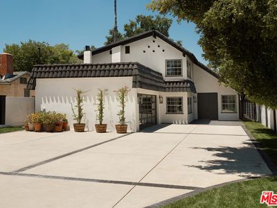 5271 Woodlake Ave, Woodland Hills, CA, 91367