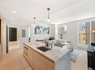 Maverick, New York, NY 10001