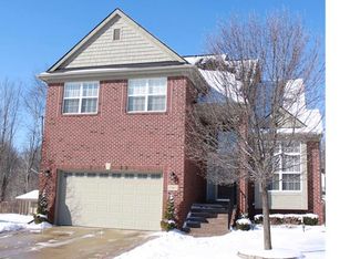 27457 Cromwell Rd, Novi, MI 48374