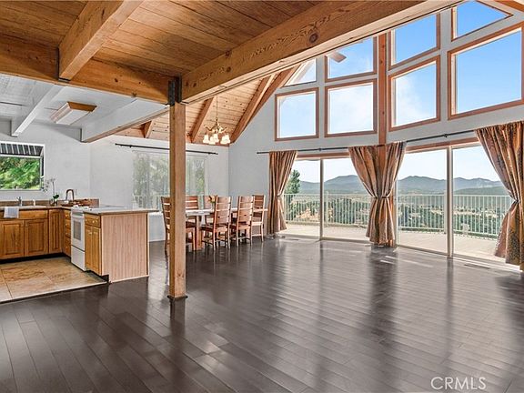 3rd image of 19383 Stonegate Rd