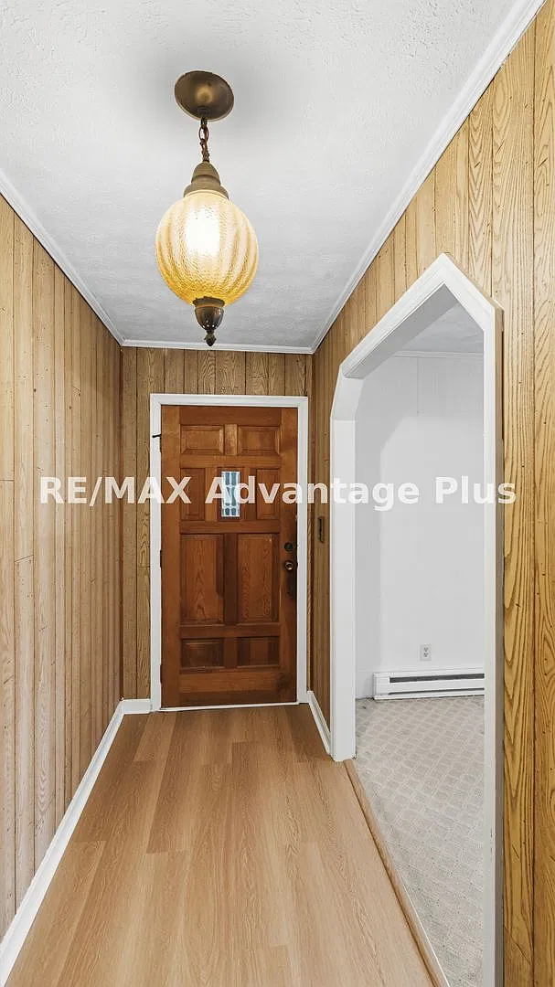 Charming 3-bedroom, 1.5-bath home in Buckingham — Photo 2