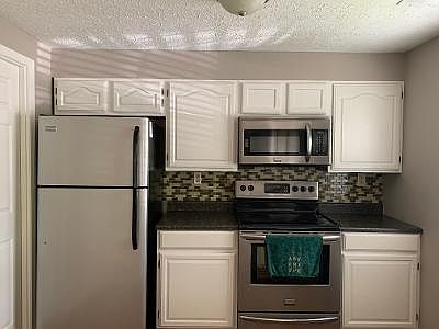 3rd image of 4251 Berrywood Dr Unit 1