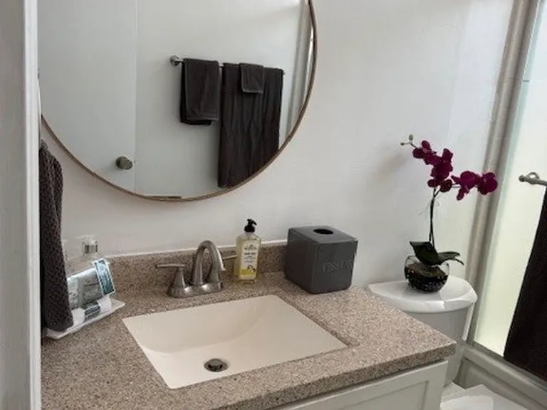 203 S Curtis Ave #B — Photo 6