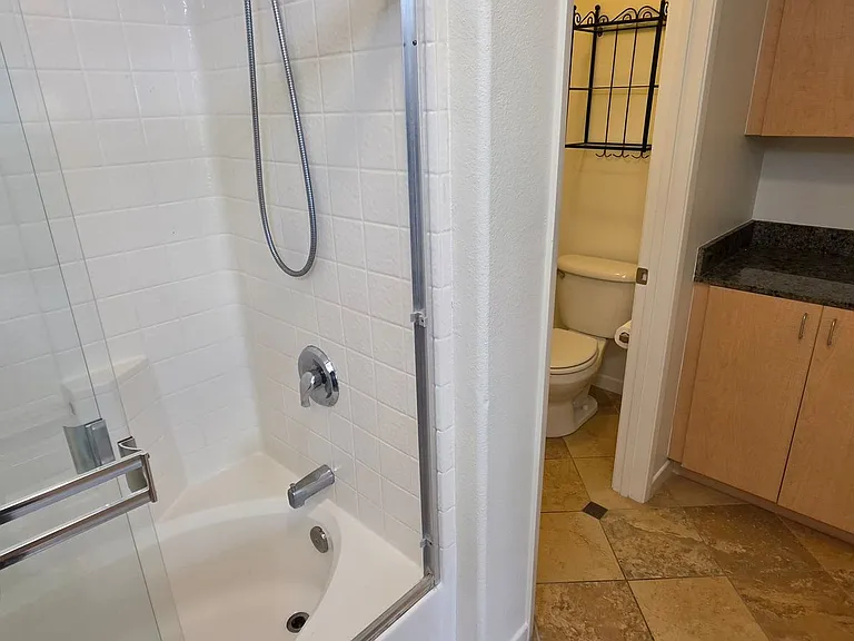 1501 Front St #202 — Photo 22